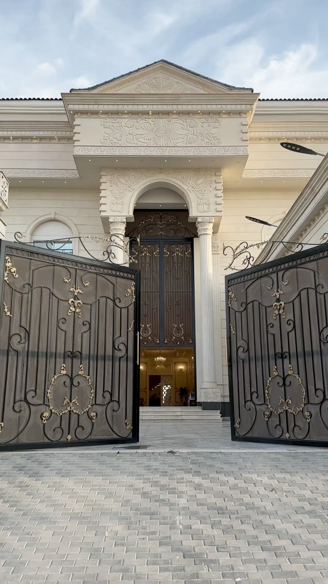 فيديو للإعلان