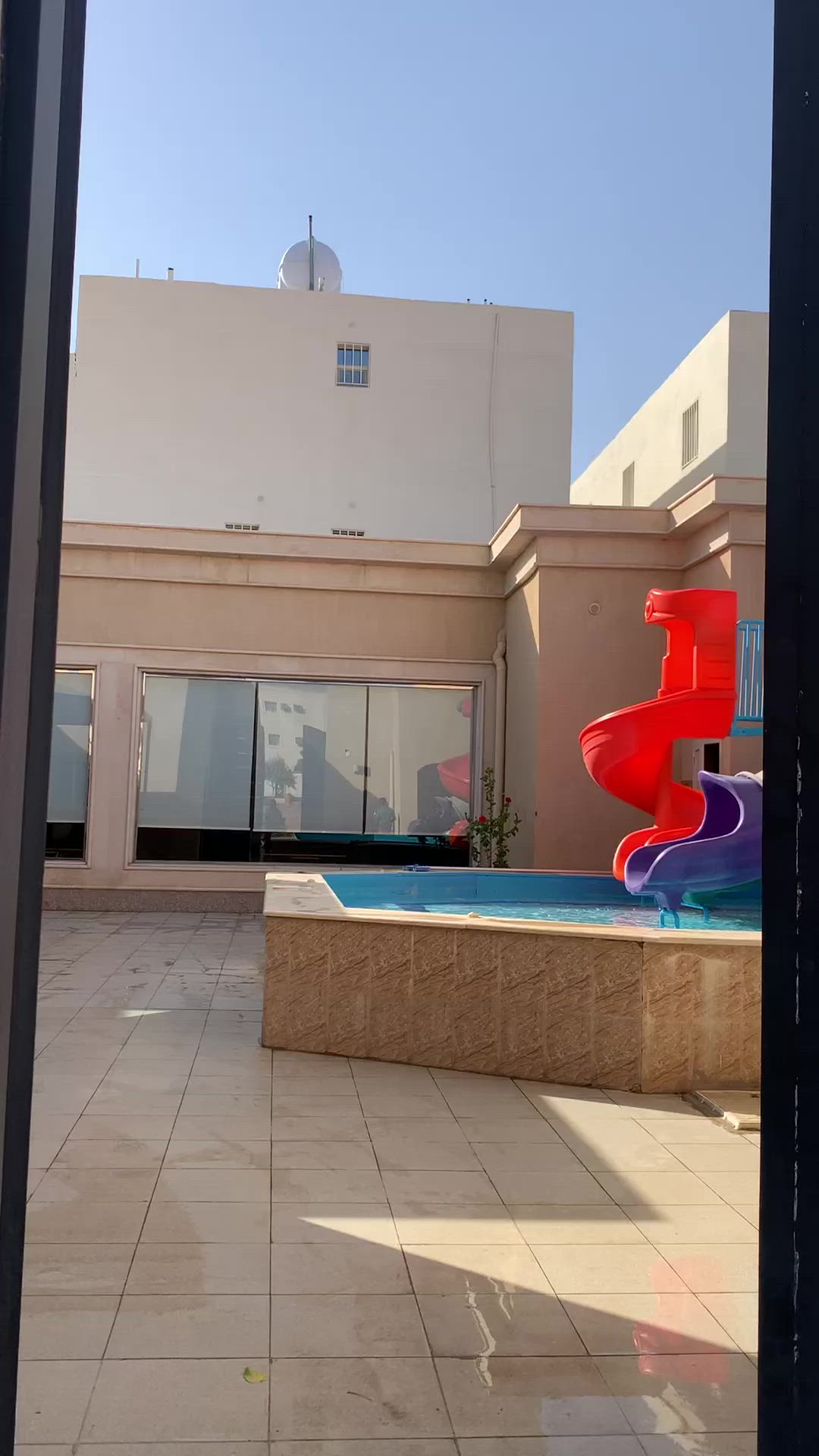 فيديو للإعلان